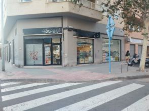 Local comercial en calle de Pardo Gimeno